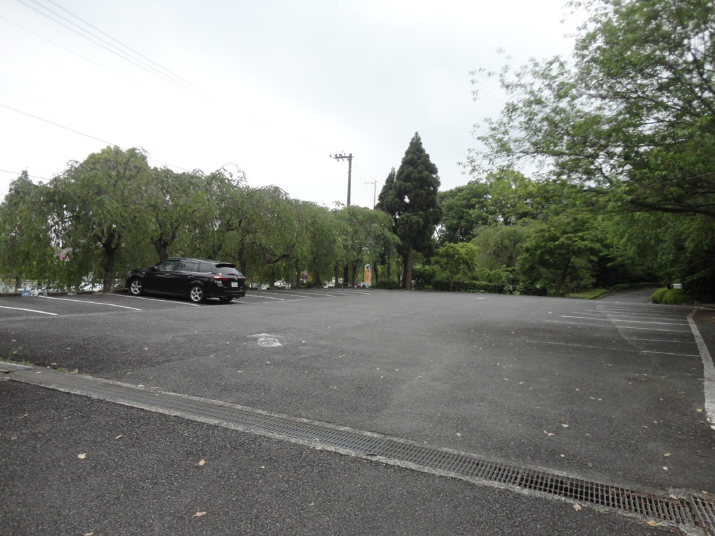 神祇大社の駐車場の写真