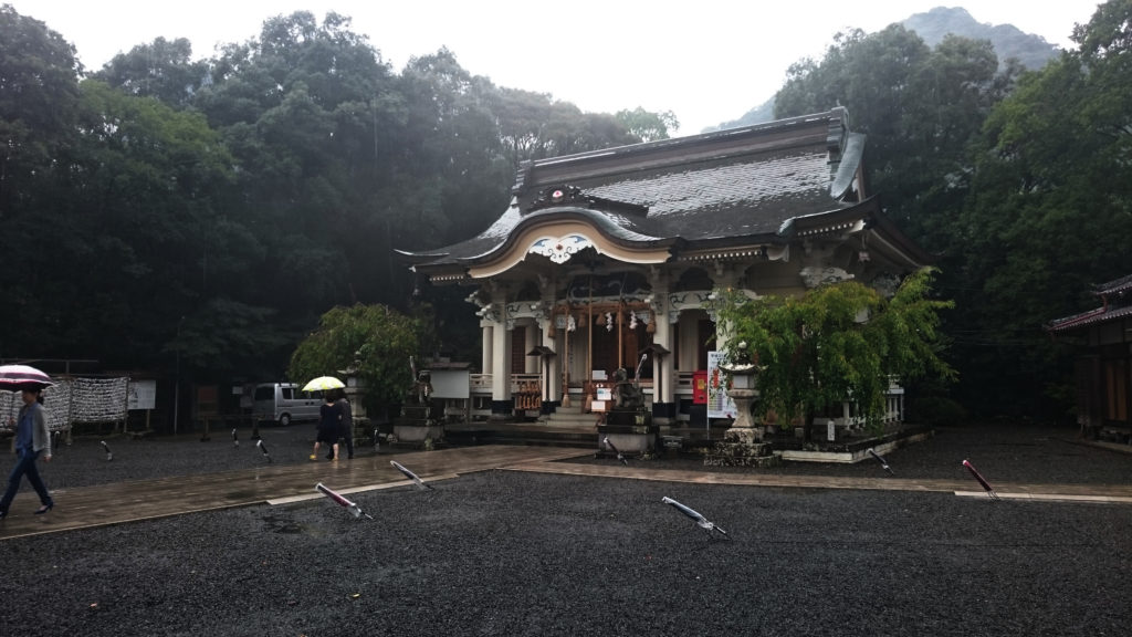 武雄神社の境内
