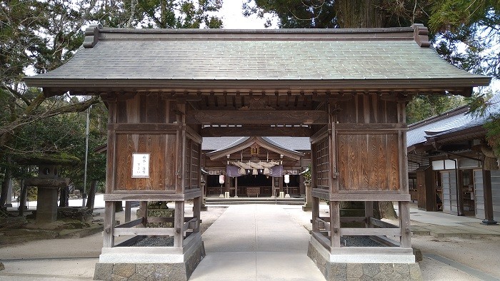 島根 八重垣神社 鏡の池で良縁を占う 縁結び占い が有名な恋愛成就のパワースポット 御朱印 アクセス 駐車場情報 神社巡り