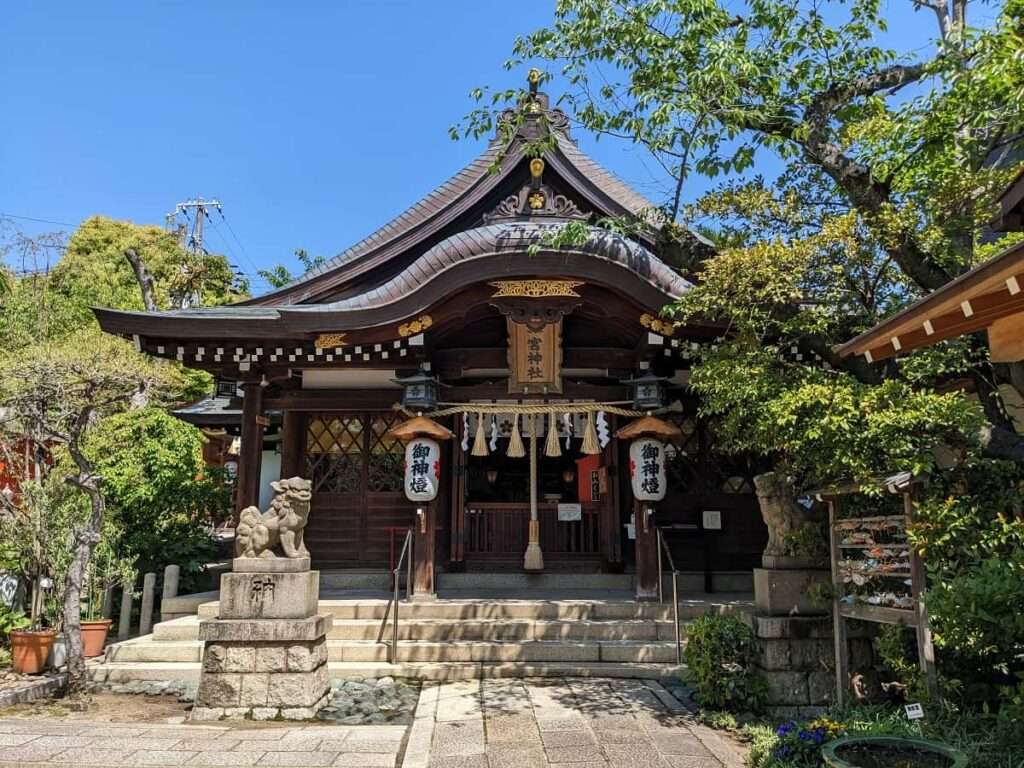 一宮神社の拝殿